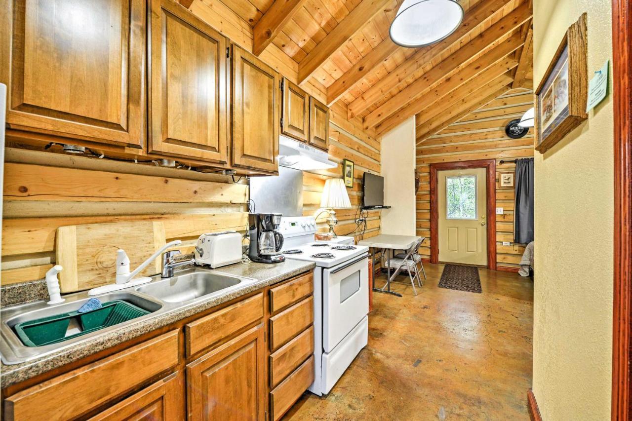 Apartamento Creekside Seward Cabin With Bbq Fire Pit On 3 Acres! Exterior foto